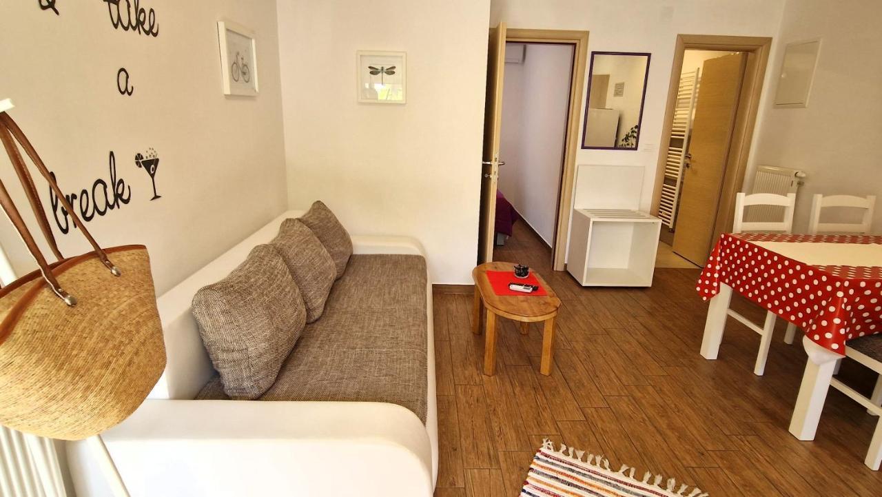 Apartment Pipo Krk Town Eksteriør billede